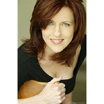 Holly Lewis Biography
