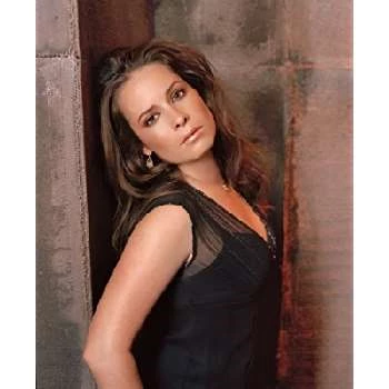 Holly Marie Combs - Networth, Biography, Birthdate, Family & More