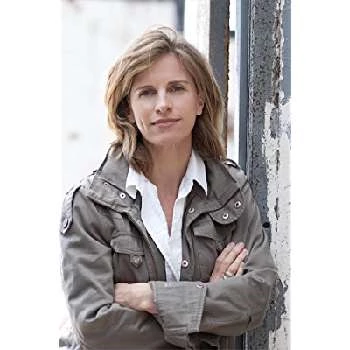 Holly Morris - Age, Bio, Birthdate, Family, Networth & More