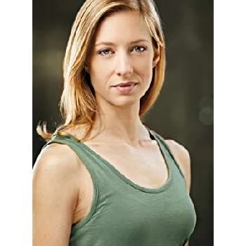 Holly Renaut - Age, Bio, Birthdate, Family, Networth & More