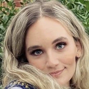 Hollyn - Networth, Biography, Birthdate, Family & More