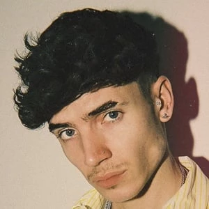 Cam Holmes - Networth, Bio, Birthdate, Age, Family & More