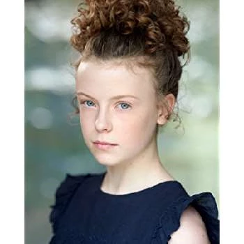 Honor Kneafsey - Age, Height, Birthdate, Bio, Family, Networth & More