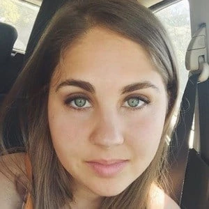 Hayley Hoover - Networth, Bio,Birthdate, Family, Wiki & More