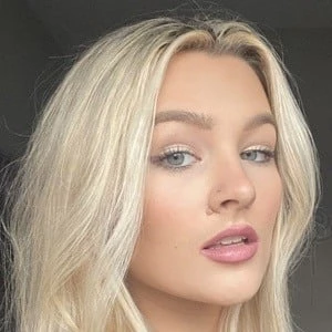 Lily Hosea - Age, Height, Birthdate, Bio, Family, Networth & More