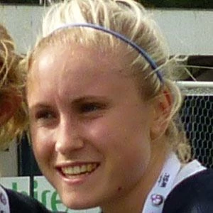Steph Houghton - Wiki, Bio, Networth, Birthdate, Family & More
