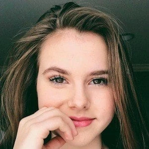 Nina Houston - Wiki, Bio, Birthdate, Networth, Family & More