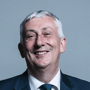 Lindsay Harvey Hoyle Biography
