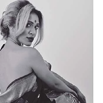 Hritu Zee - Age, Bio, Birthdate, Family, Networth & More