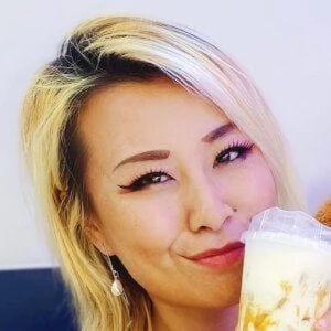 Raina Huang Biography