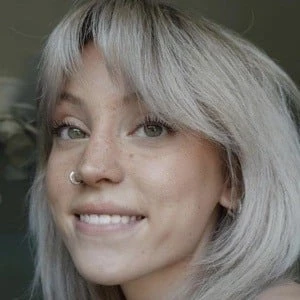 Riley Hubatka - Networth, Biography, Birthdate, Family & More