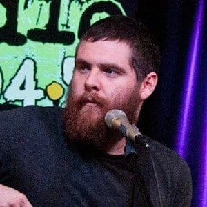 Andy Hull Biography