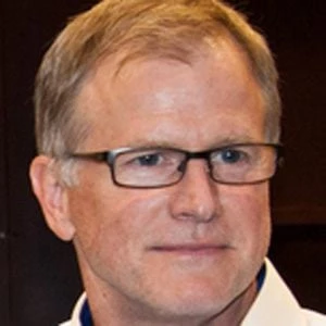 Alan Hunter Biography