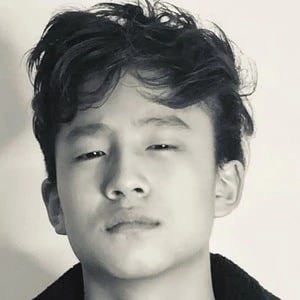 Ethan Hwang Biography