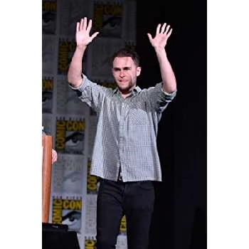 Iain De Caestecker - Height, Bio, Wiki, Family, Birthplace, Networth & More