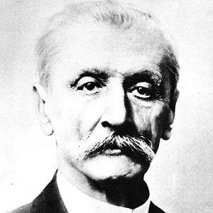 Miguel Iglesias - Profession, Biography, Birthdate, Family, Wiki & More