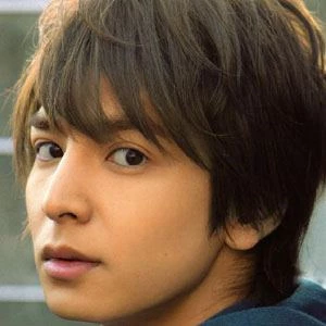 Toma Ikuta - Wiki, Family, Bio, Birthdate, Networth & More