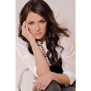 Iliana Fox - Networth, Biography, Birthdate, Family & More