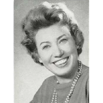 Ilus Vay - Networth, Bio, Birthdate, Age, Family & More