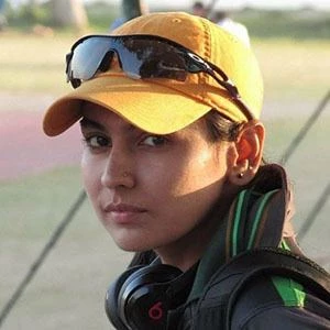 Kainat Imtiaz - Age, Height, Birthdate, Family, Wiki & More