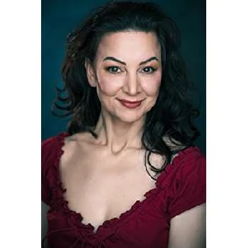 Inès Naves - Age, Bio, Birthdate, Family, Networth & More