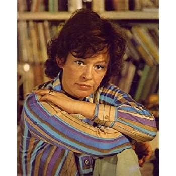 Irena Kacírková - Age, WIki, Birthday, Family, Networth & More