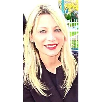 Iris Berry - Age, Bio, Birthdate, Family, Networth & More