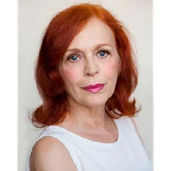 Iris Karina - Age, Bio, Birthdate, Family, Networth & More