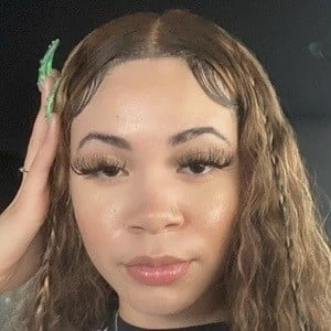 Shakira Isaac Biography