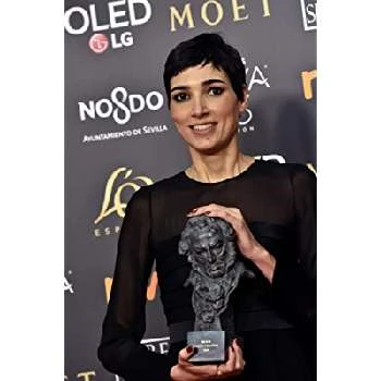 Isabel Peña - Age, Bio, Birthdate, Family, Networth & More