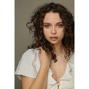 Isabella Briggs - Age, Bio, Birthdate, Family, Networth & More