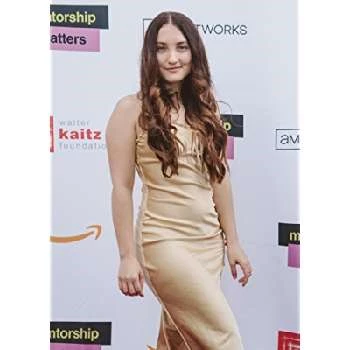 Isabella Cohen - Age, Bio, Birthdate, Family, Networth & More