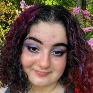 isabella.drawsss - Bio, Networth, Family, Age, Birthdate & More