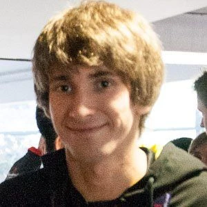 Danil Ishutin - Birthplace, Bio, Wiki, Birthday, Family, Networth & More