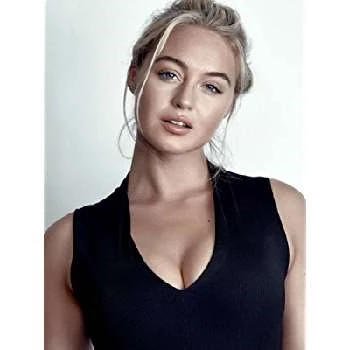 Iskra Lawrence - Profession, Biography, Birthdate, Family, Wiki & More