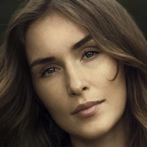 Ivette Ivens - Height, Bio, Wiki, Family, Birthplace, Networth & More