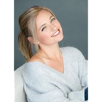 Ivyann Schwan - Parents, Networth, Bio, Birthdate, Family Wiki & More