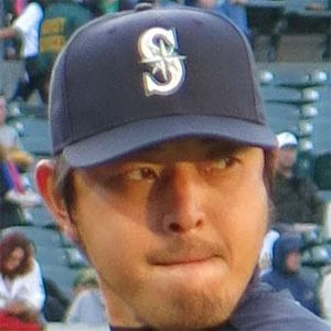Hisashi Iwakuma - Wiki, Bio, Birthdate, Networth, Family & More