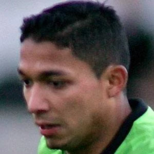 Emilio Izaguirre Biography