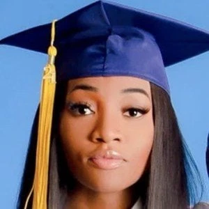 Izariaj - Age, Height, Birthdate, Bio, Family, Networth & More