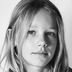 Izzy Model - Biography, Birthday, Wiki, Family, Networth & More