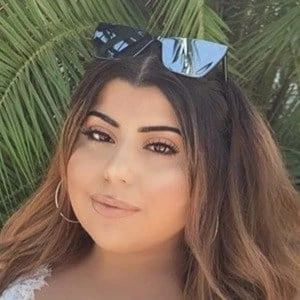 Stephanie Jabro - Wiki, Bio, Birthdate, Networth, Family & More