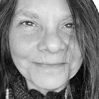Jacqueline Gares Biography