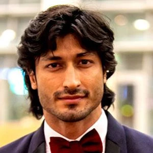 Vidyut Jamwal - Birthday, Bio, Wiki, Family, Networth & More