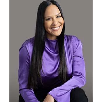 Jane Santos - Age, Bio, Birthdate, Family, Networth & More