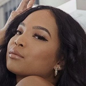 Aliya Janell Biography