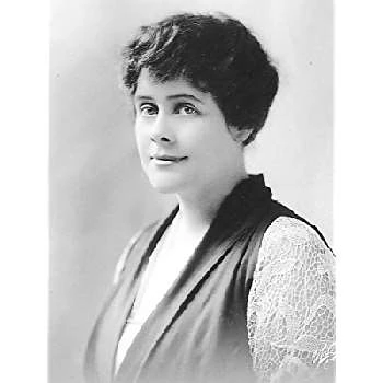 Janet Beecher - Age, Height, Birthdate, Family, Wiki & More