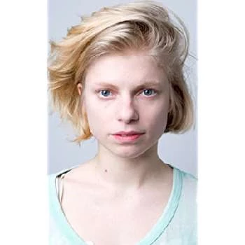 Janina Agnes Schröder - Age, Bio, Birthdate, Family, Networth & More