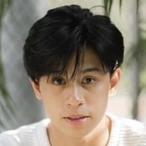 Russco Jarviña - Networth, Bio, Wiki, Family, Birthday, Networth & More