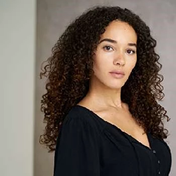 Jasmine Stone - Age, Bio, Birthdate, Family, Networth & More